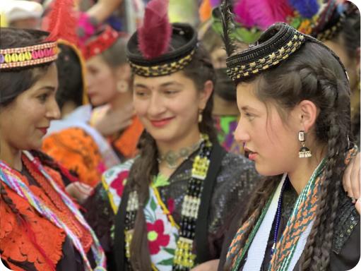 Women travelers on a 3Musafir community trip